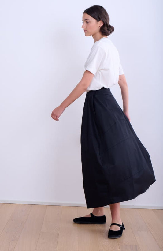 CAPO 01: GONNA AMPIA E LUNGA NERA IN COTONE