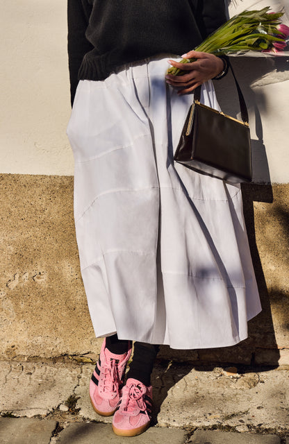 CAPO 01: WHITE WIDE, LONG COTTON SKIRT