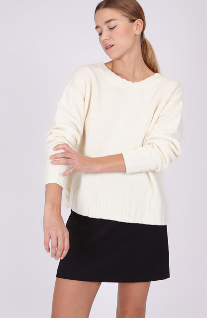 CAPO 08: GONNA MINI NERA CON TASCA