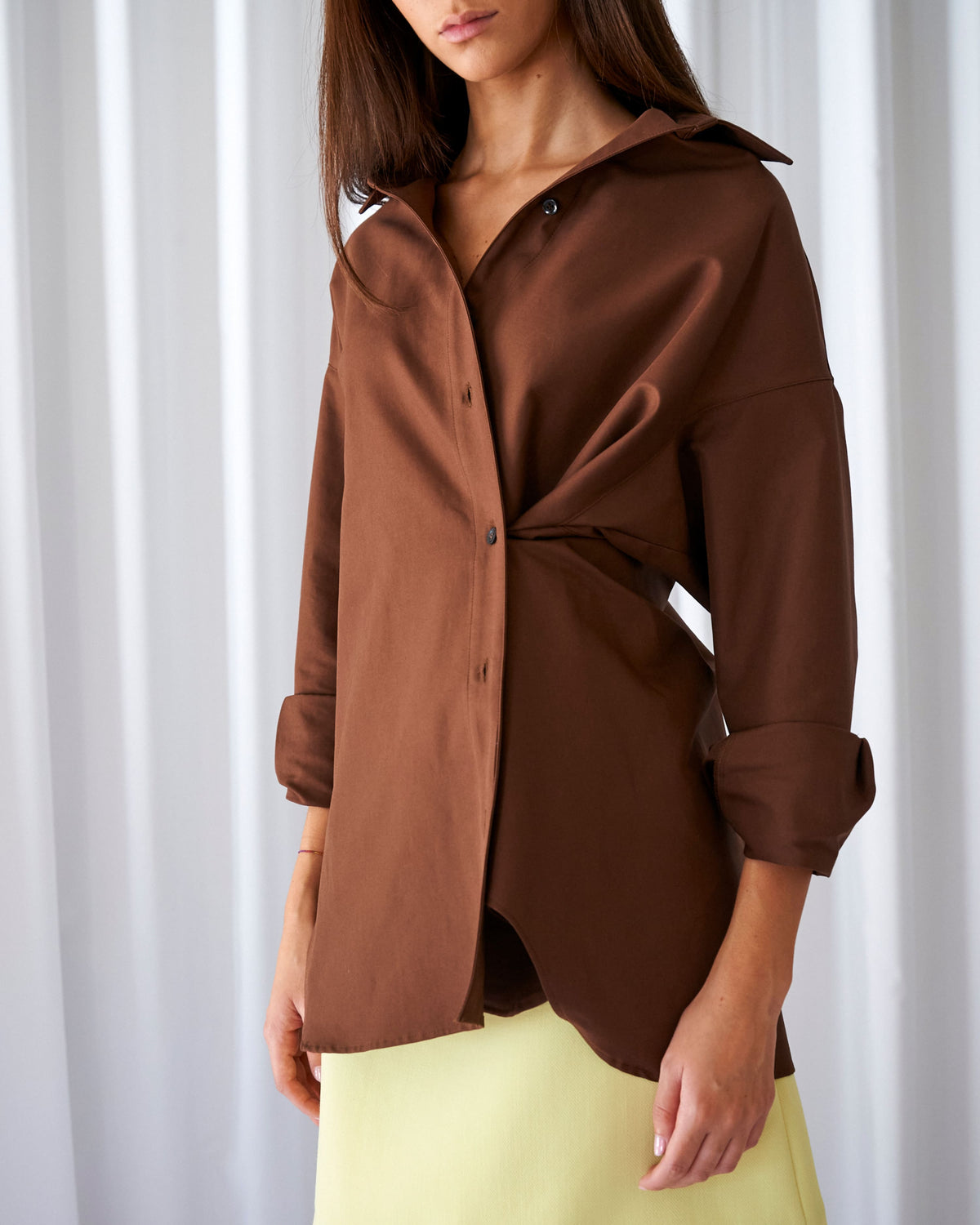 CAPO 06: CAMICIA OVER MARRONE