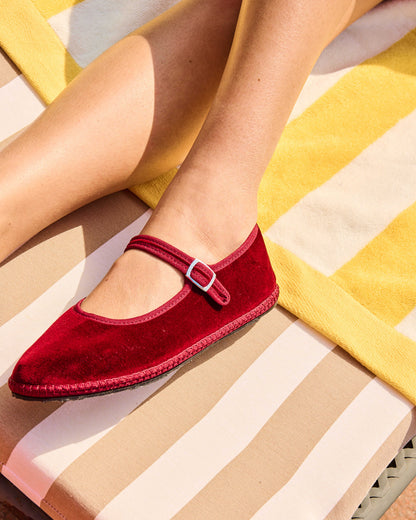 CAPO 03: BURGUNDY VELVET MARY JANE FRIULANE